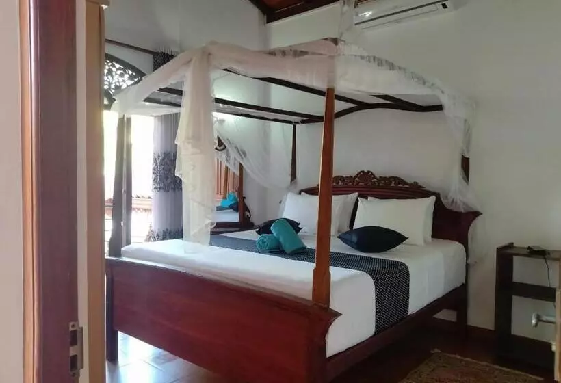 Majatalo Kolition Villa