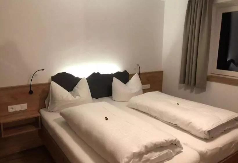 Retkeilymaja Gasthof Bergblick