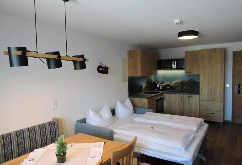 Retkeilymaja Gasthof Bergblick