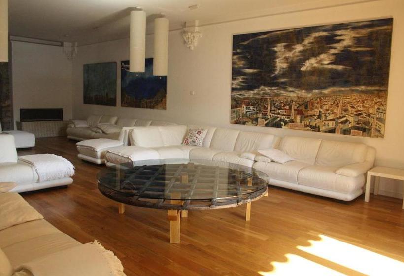 ベッドアンドブレックファースト El Castell De La Pobla De Lillet