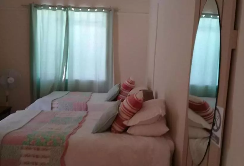 Majatalo Die Hoekhuis