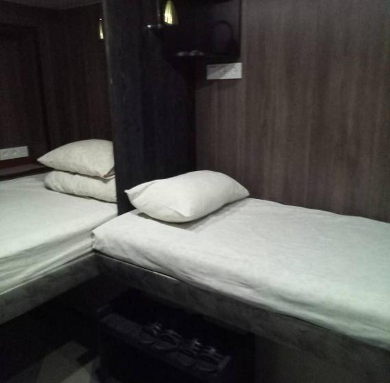 ペンション Guest House Khan