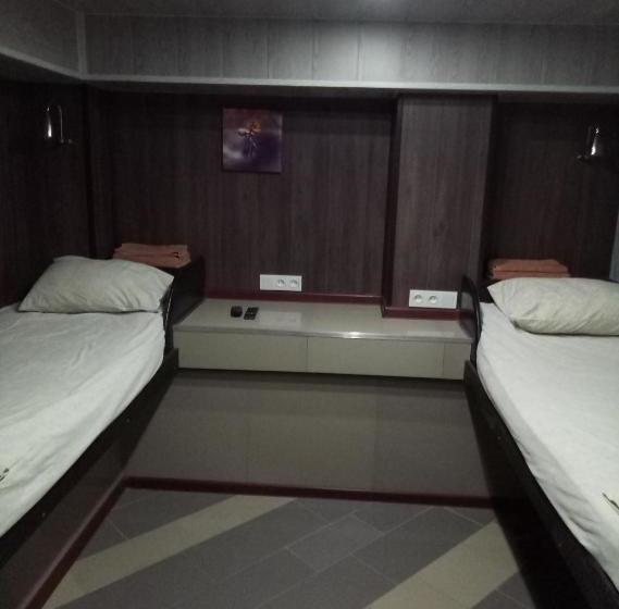 ペンション Guest House Khan