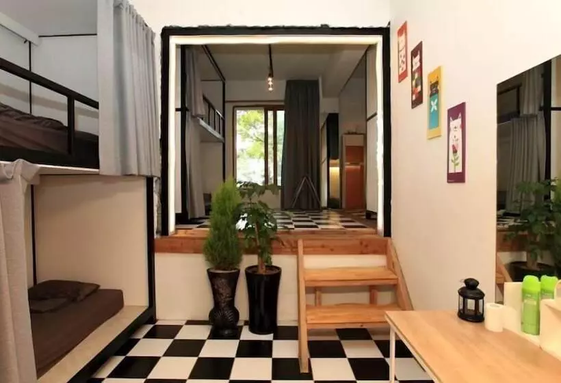 Majatalo Wahaha Guesthouse   Hostel