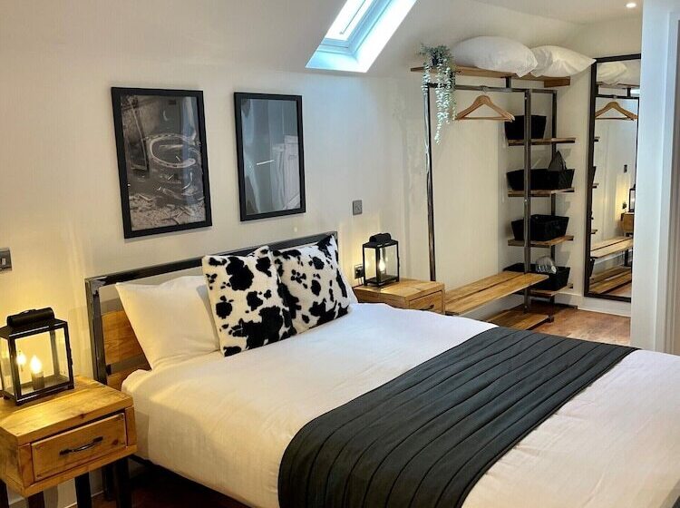 בית מלון כפרי Booking Urban At Stisted