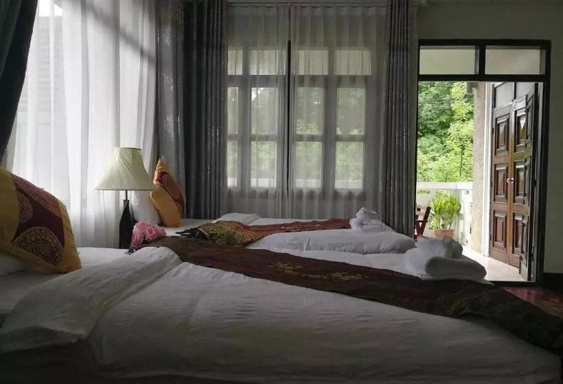 ペンション Mekhonglao Villa