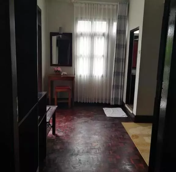 ペンション Mekhonglao Villa