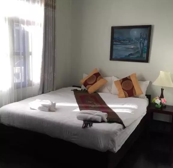 ペンション Mekhonglao Villa