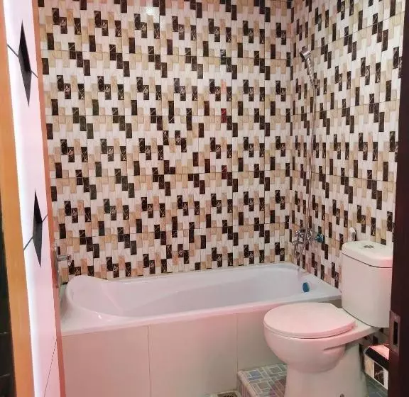 ペンション Surya Guest House