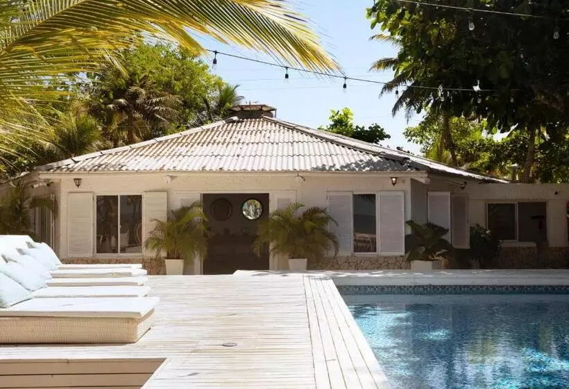 Hotelli Quinta Del Mar El Paraiso