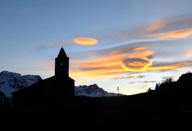 ホテル Rifugio Alpe San Romerio