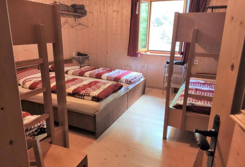 فندق Rifugio Alpe San Romerio