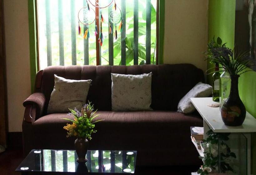 Пансион Hostal Casa Mauro