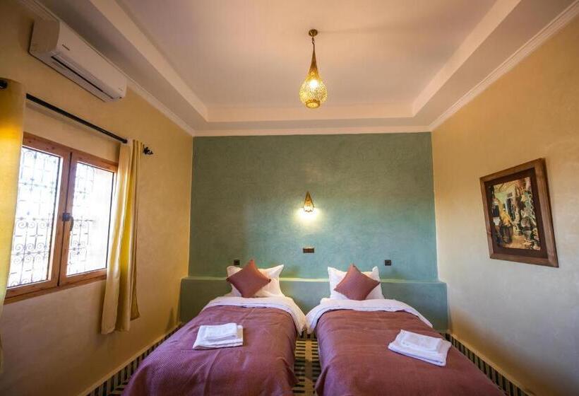 بنسيون Riad Les Jardins De Merzouga