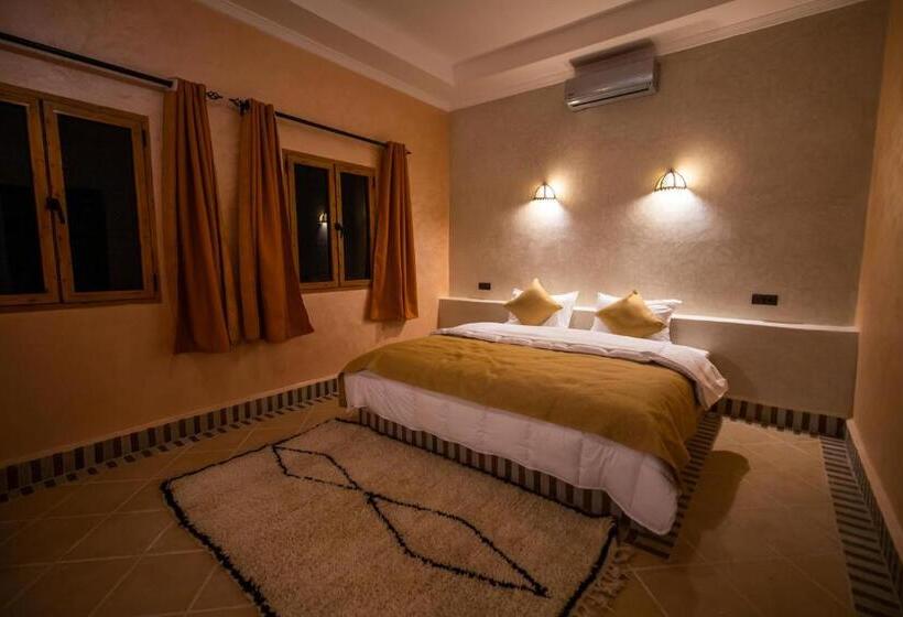 بنسيون Riad Les Jardins De Merzouga