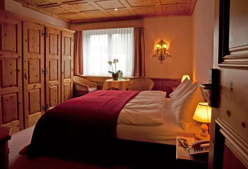 Majatalo Rosatsch Sleep Only