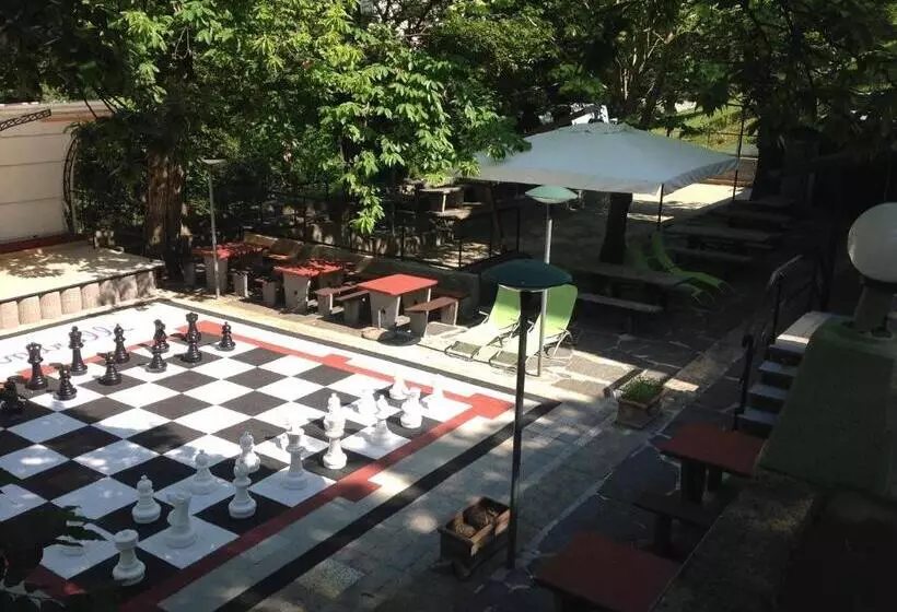 ユースホステル Grotto Zendralli