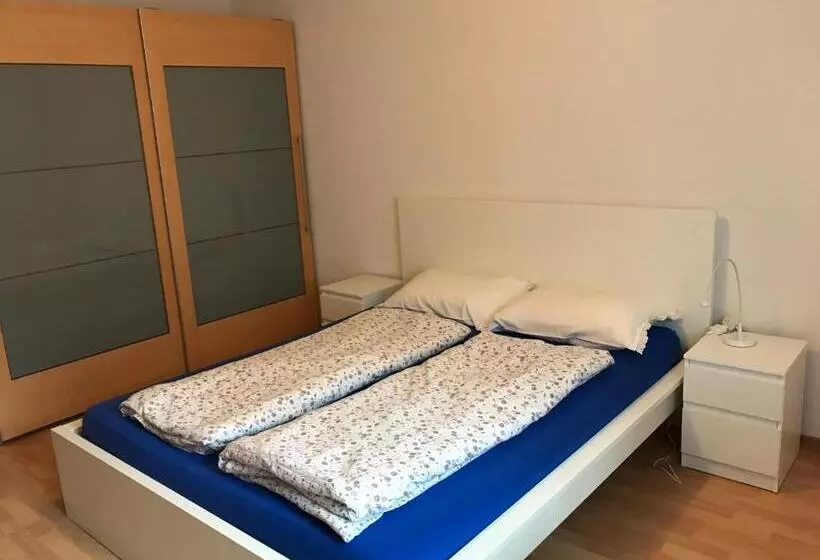 ユースホステル Grotto Zendralli