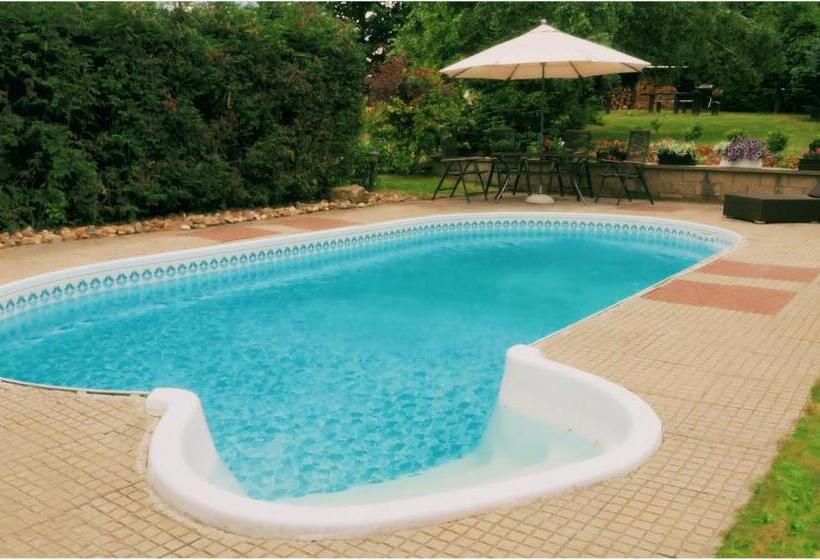 Retkeilymaja Pension U Lipy