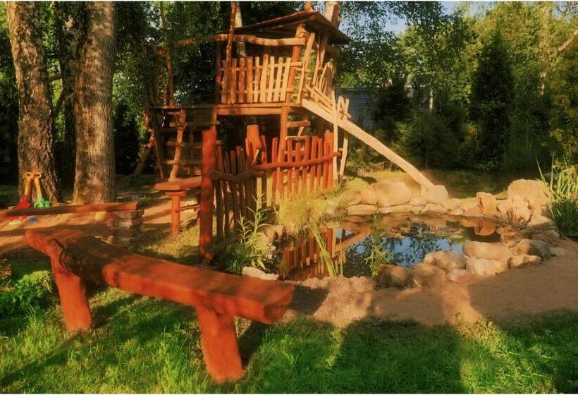 Retkeilymaja Pension U Lipy