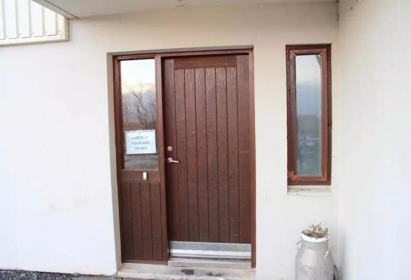 هتل Skammidalur Guesthouse