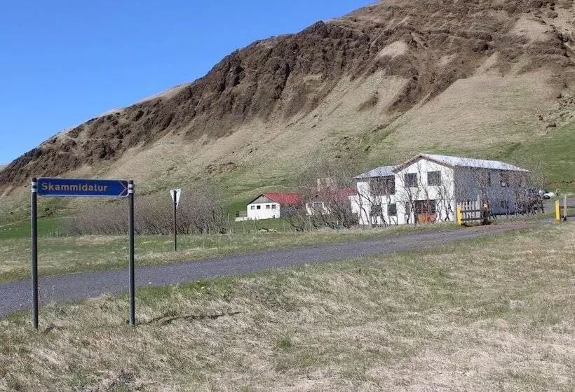 هتل Skammidalur Guesthouse