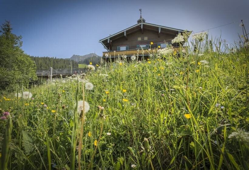 הוסטל Angerer Alm