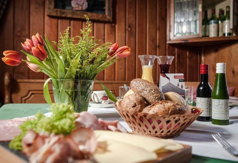 הוסטל Angerer Alm