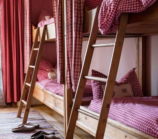 הוסטל Angerer Alm