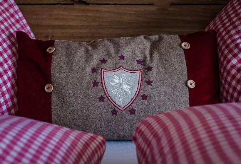 Retkeilymaja Angerer Alm