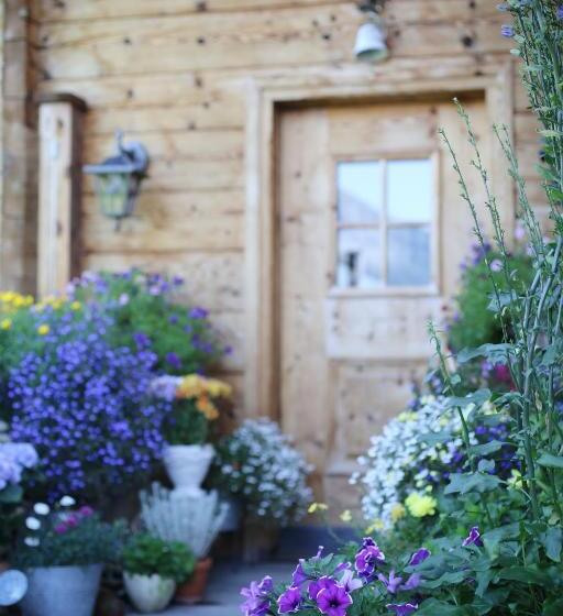 Vandrarhem Berghaus Alpenrösli