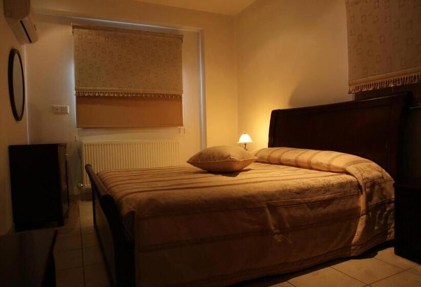 هاستل Vengera Suites