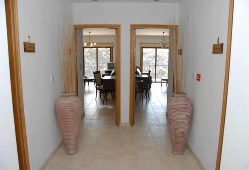 هاستل Vengera Suites