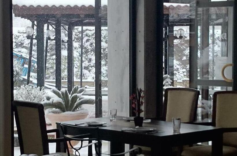 هاستل Vengera Suites