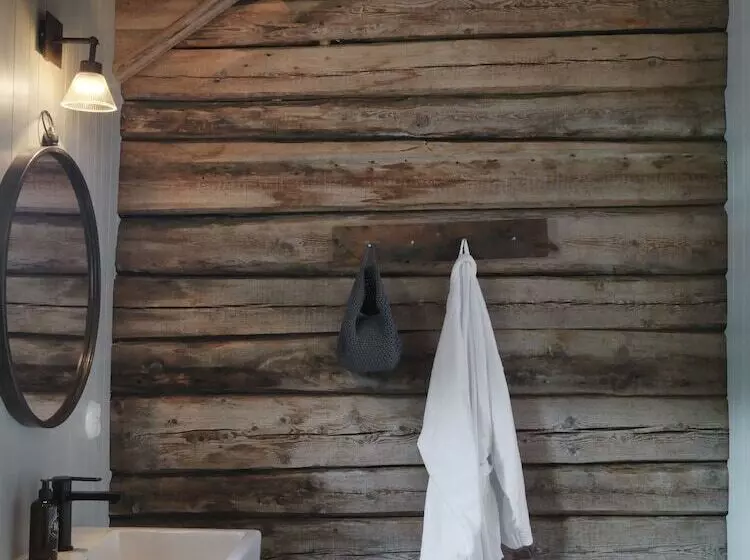 Hotelli Nusfjord Village & Resort