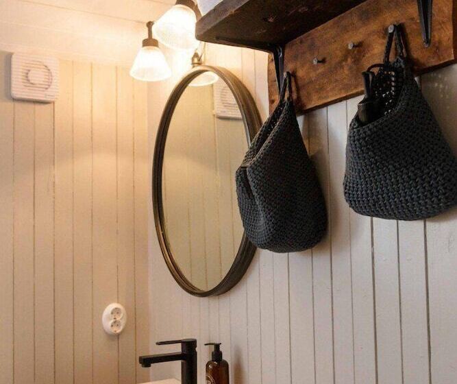 ホテル Nusfjord Village & Resort