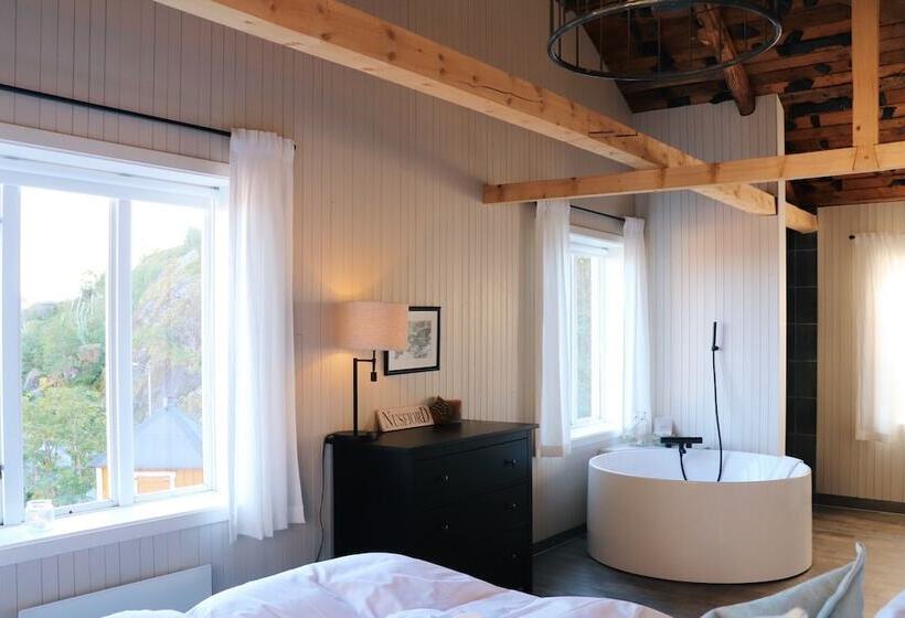 ホテル Nusfjord Village & Resort