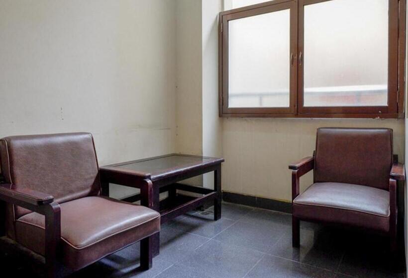 فندق Reddoorz Near Tugu Yogyakarta