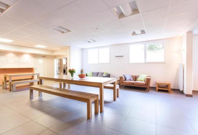 L Aéronat By Popinns