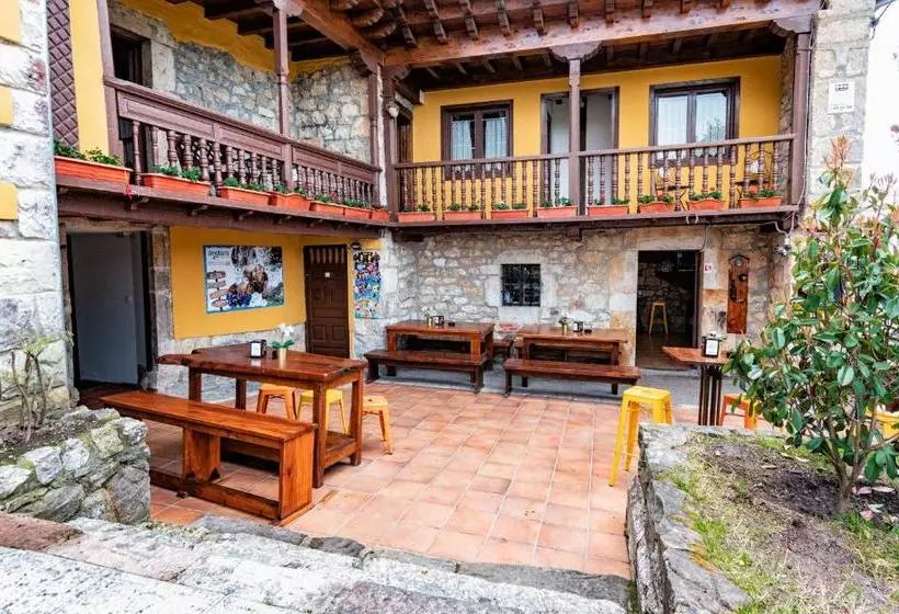 پانسیون Albergue Santa Marina