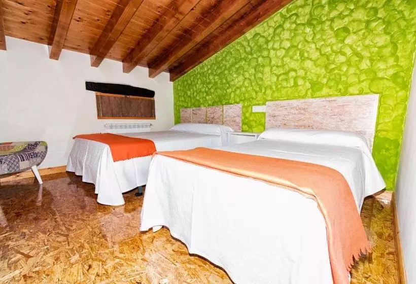 پانسیون Albergue Santa Marina