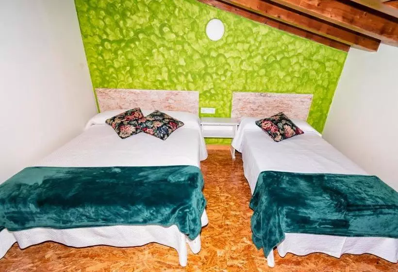 پانسیون Albergue Santa Marina