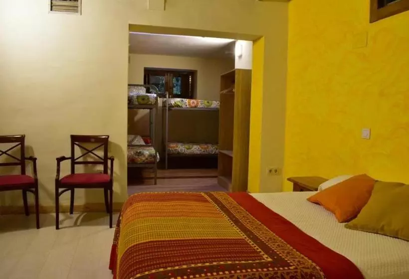 پانسیون Albergue Santa Marina