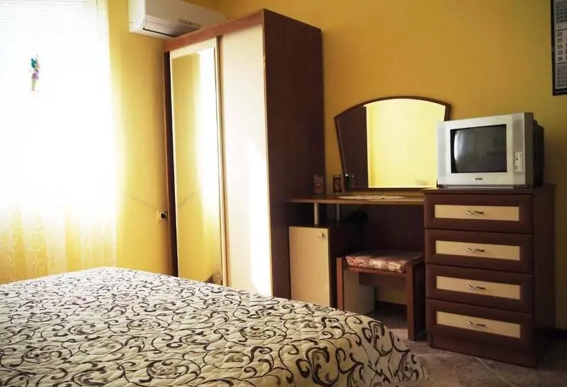 پانسیون Guest House Konomaevi