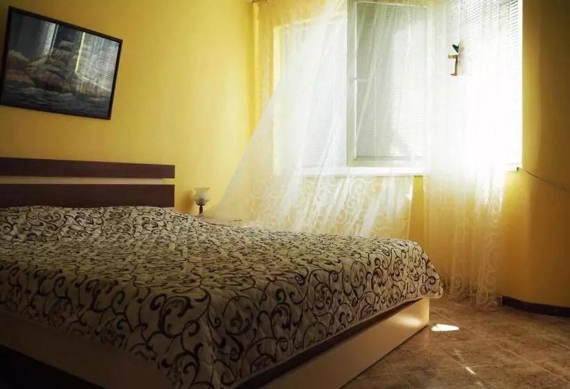 پانسیون Guest House Konomaevi