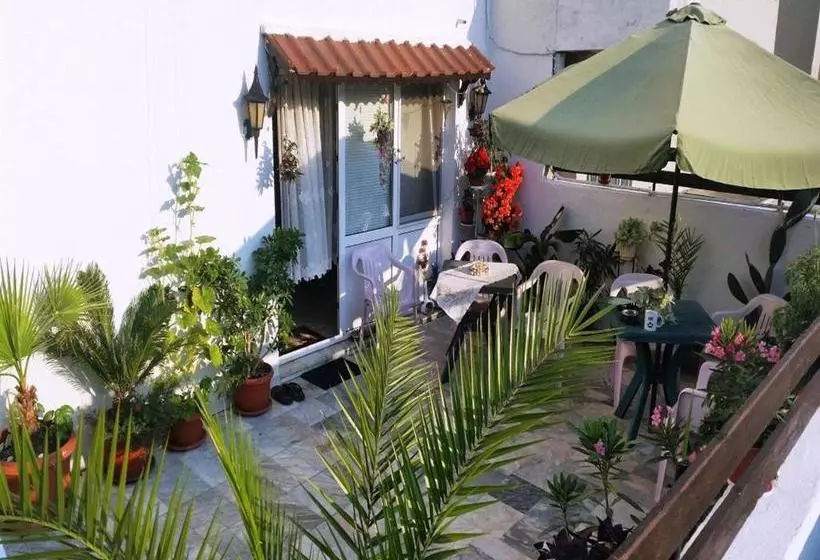 پانسیون Guest House Konomaevi