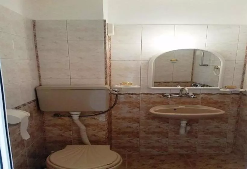 پانسیون Guest House Konomaevi