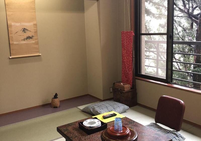 ريوكان Yugawara Onsen Apolosou