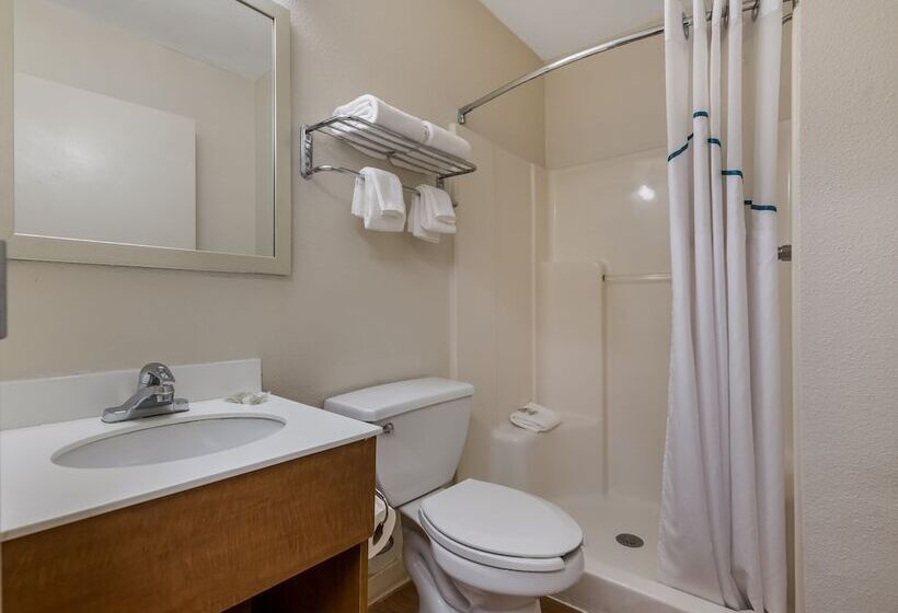 Hometowne Studios By Red Roof Orlando   Ucf Area