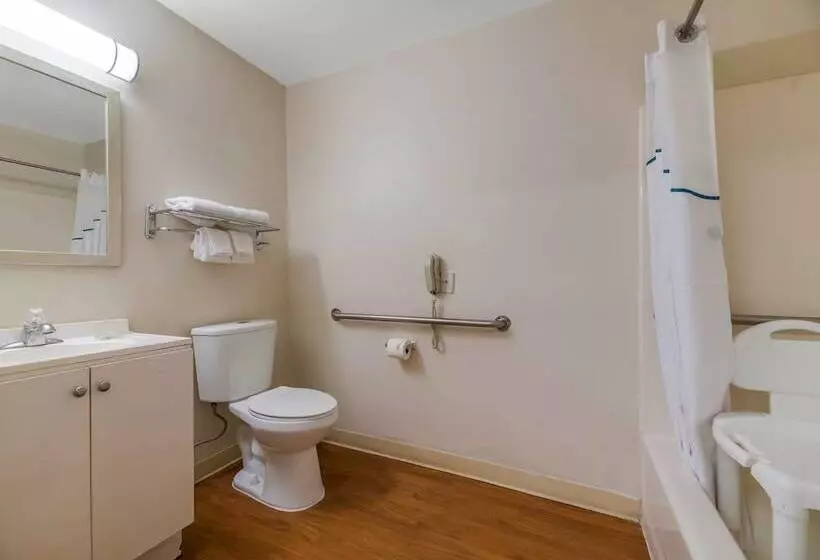 Hometowne Studios By Red Roof Orlando   Ucf Area